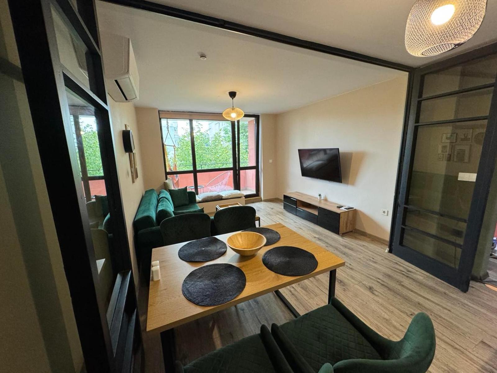Lovely 1 Bedroom Apartment In The Heart Of Varna Luaran gambar